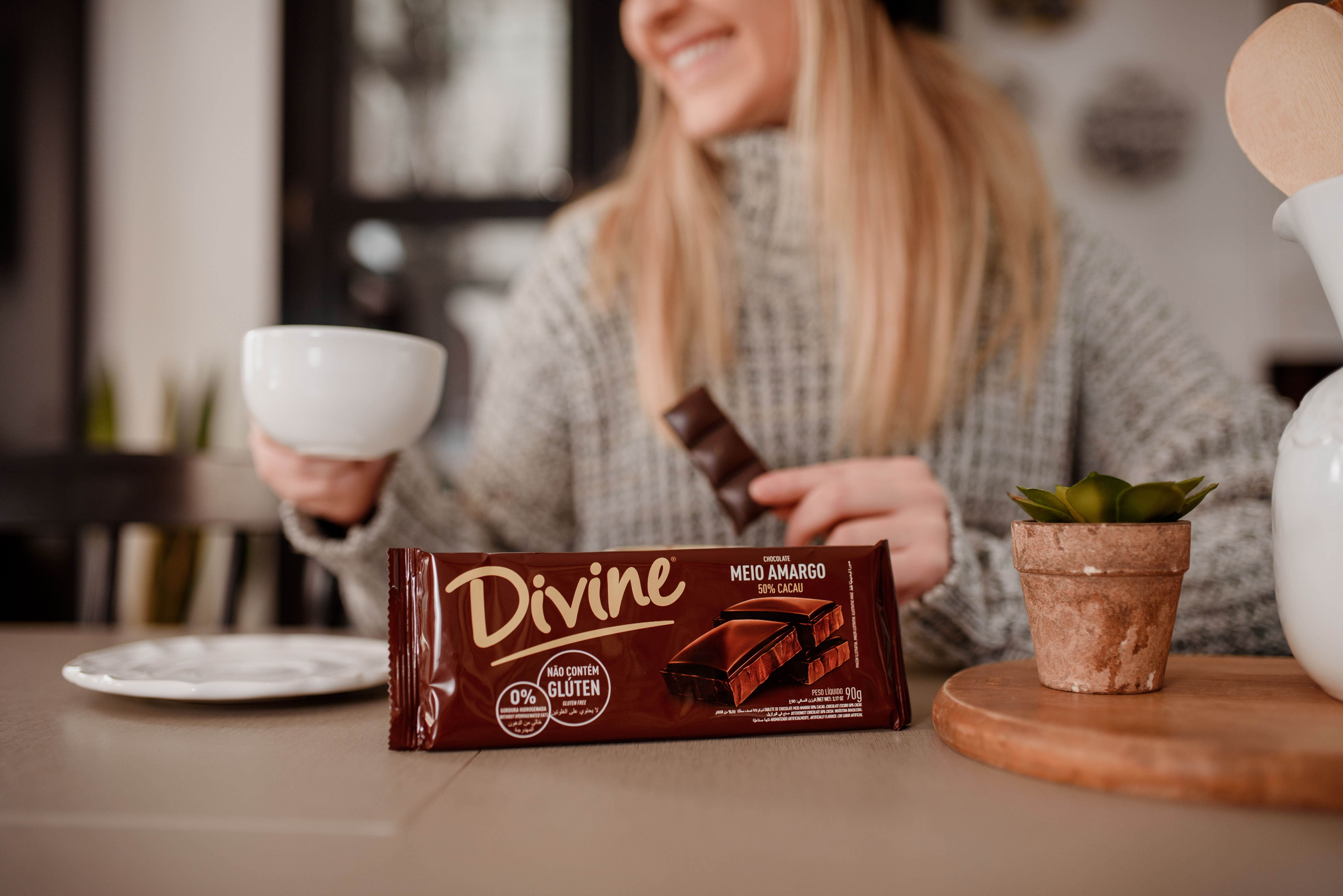 Porque existe a informação “pode conter leite” no chocolate 50% cacau  