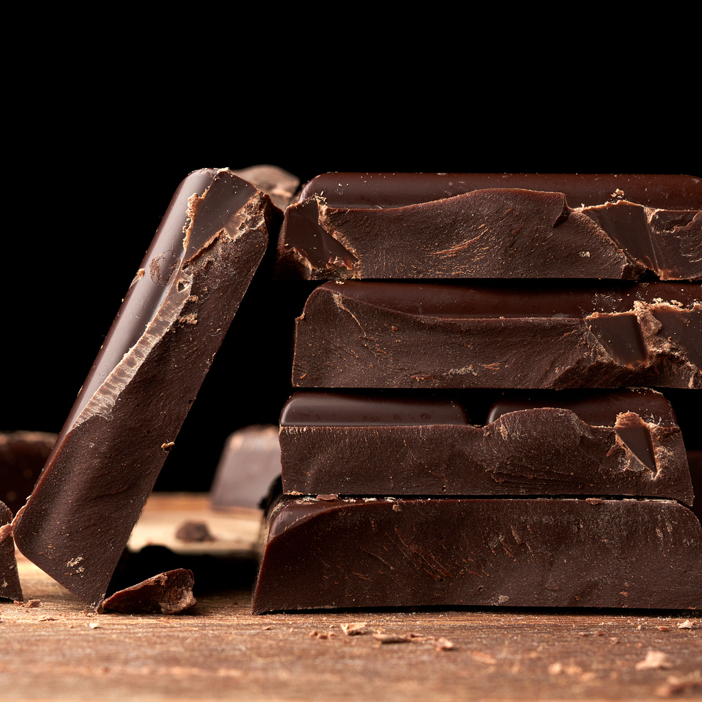 Descubra se é correto guardar o chocolate na geladeira